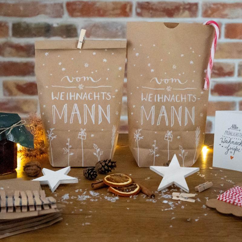 Geschenkpapier Alternative zum Geschenke schön verpacken für Weihnachten, Kraftpapier Weihnachtstüten in Beige Weiß mit vintage Charme